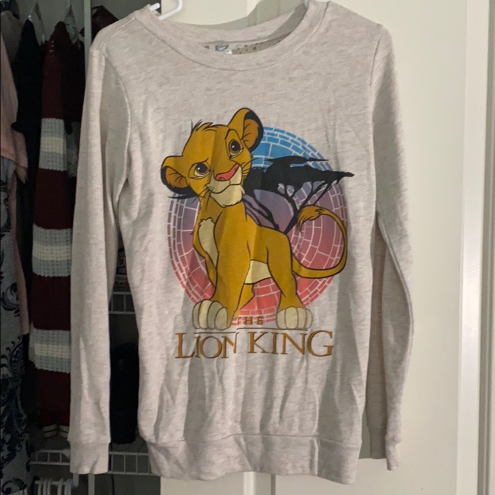 Lion king long sleeve with lace back